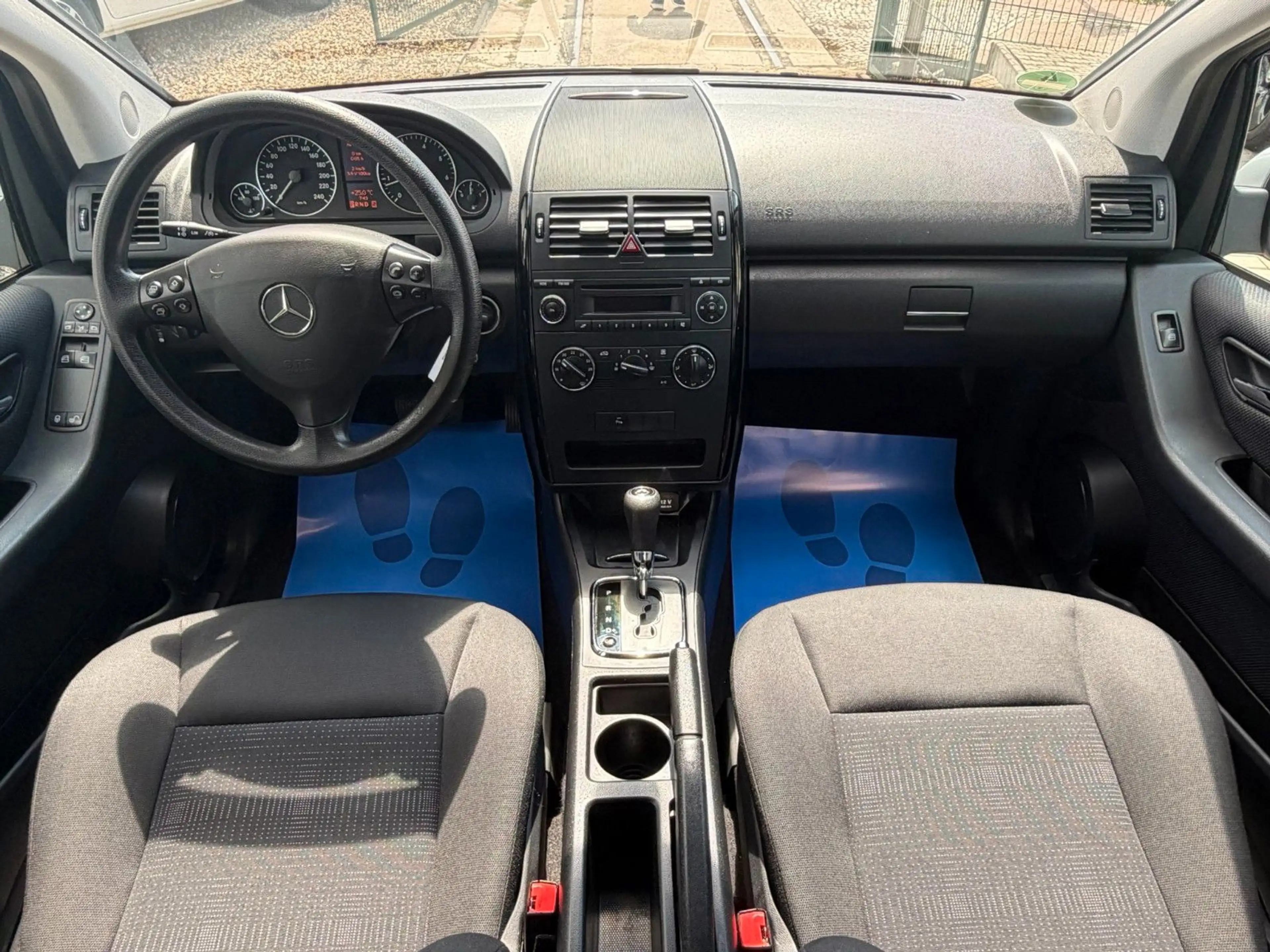 Mercedes-Benz A 150 *Aut.*Klima*PDC*MFL*ALLWR* TÜV NEU — photo 14