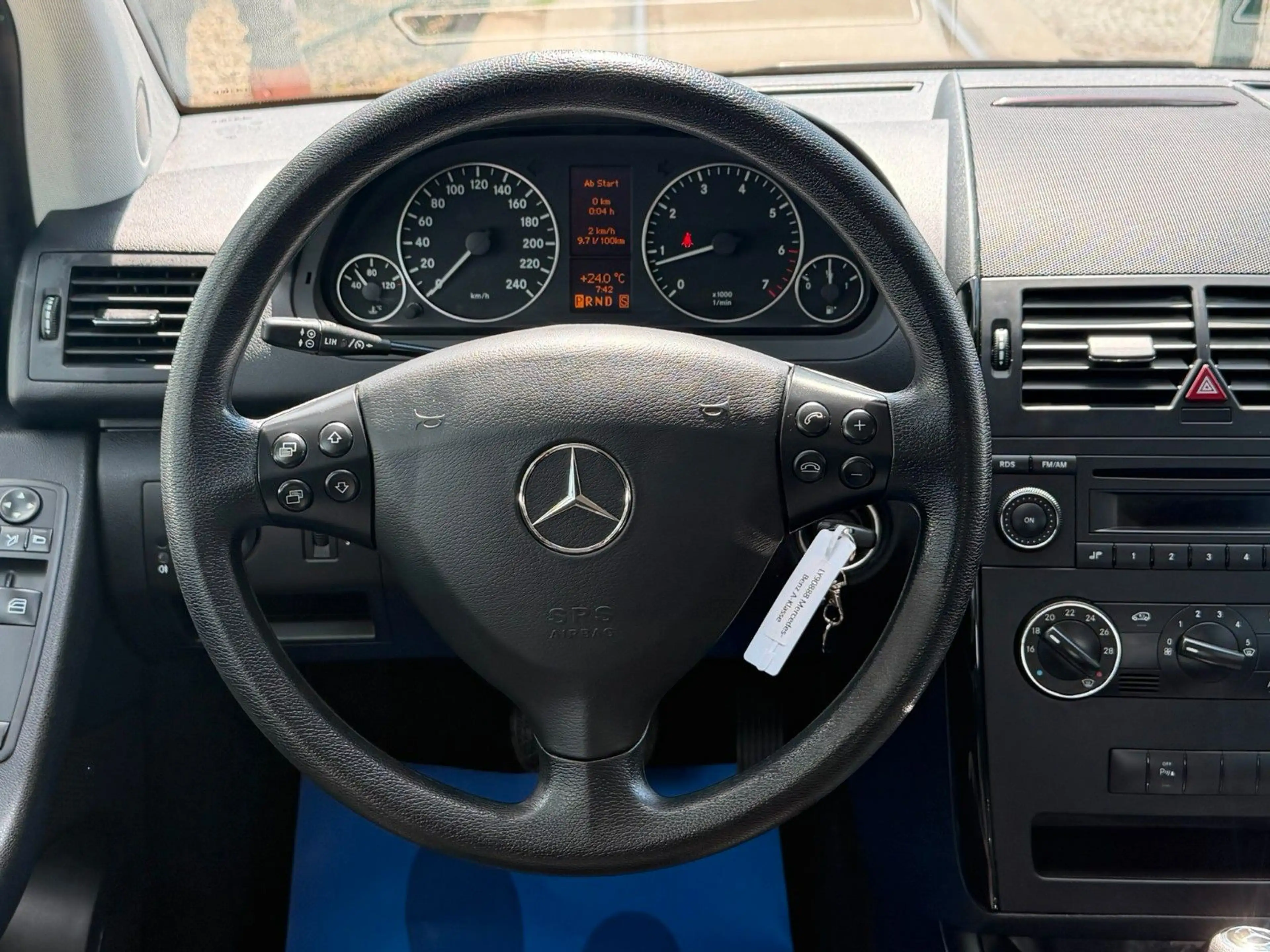 Mercedes-Benz A 150 *Aut.*Klima*PDC*MFL*ALLWR* TÜV NEU — photo 13