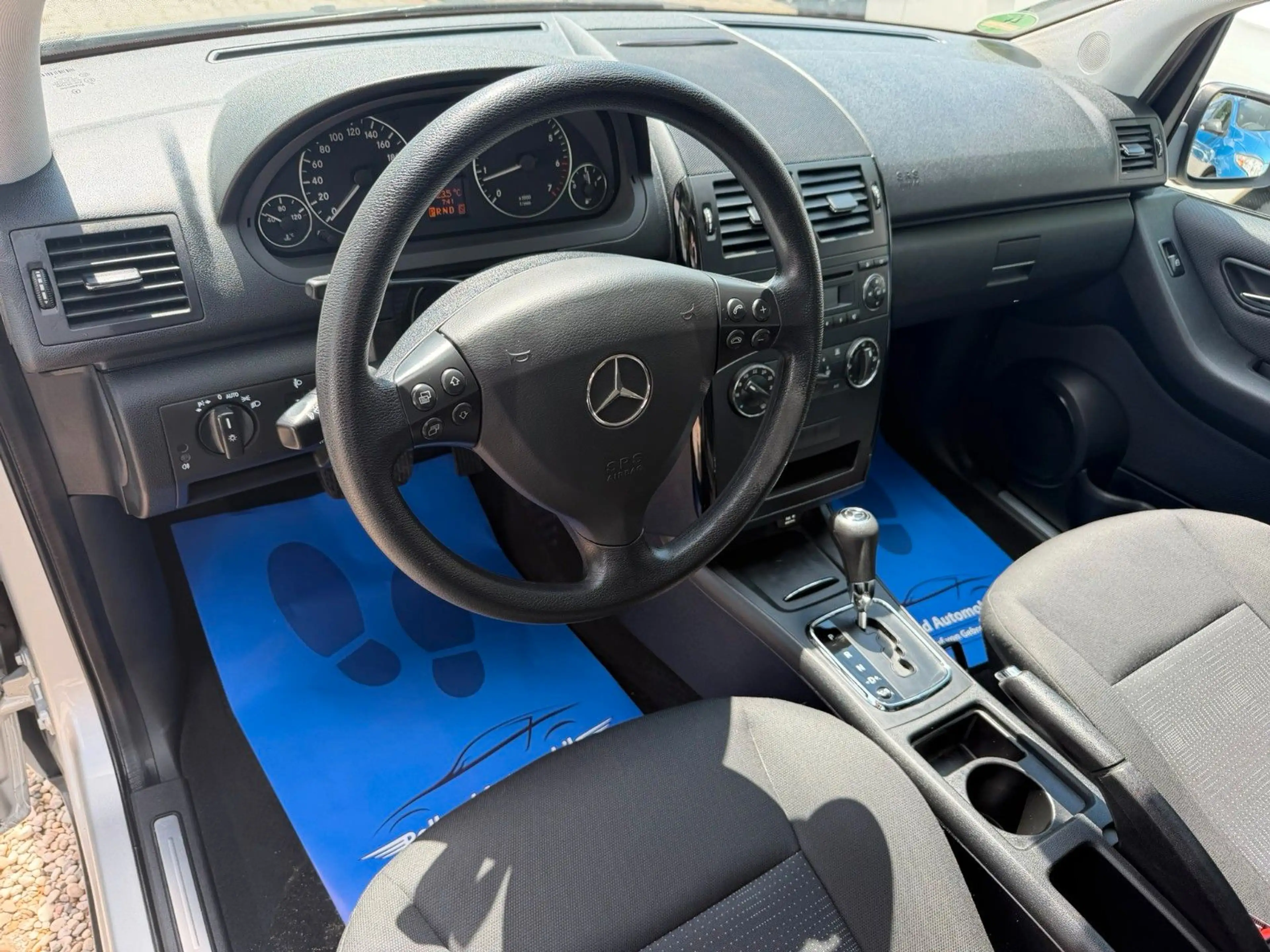Mercedes-Benz A 150 *Aut.*Klima*PDC*MFL*ALLWR* TÜV NEU — photo 11