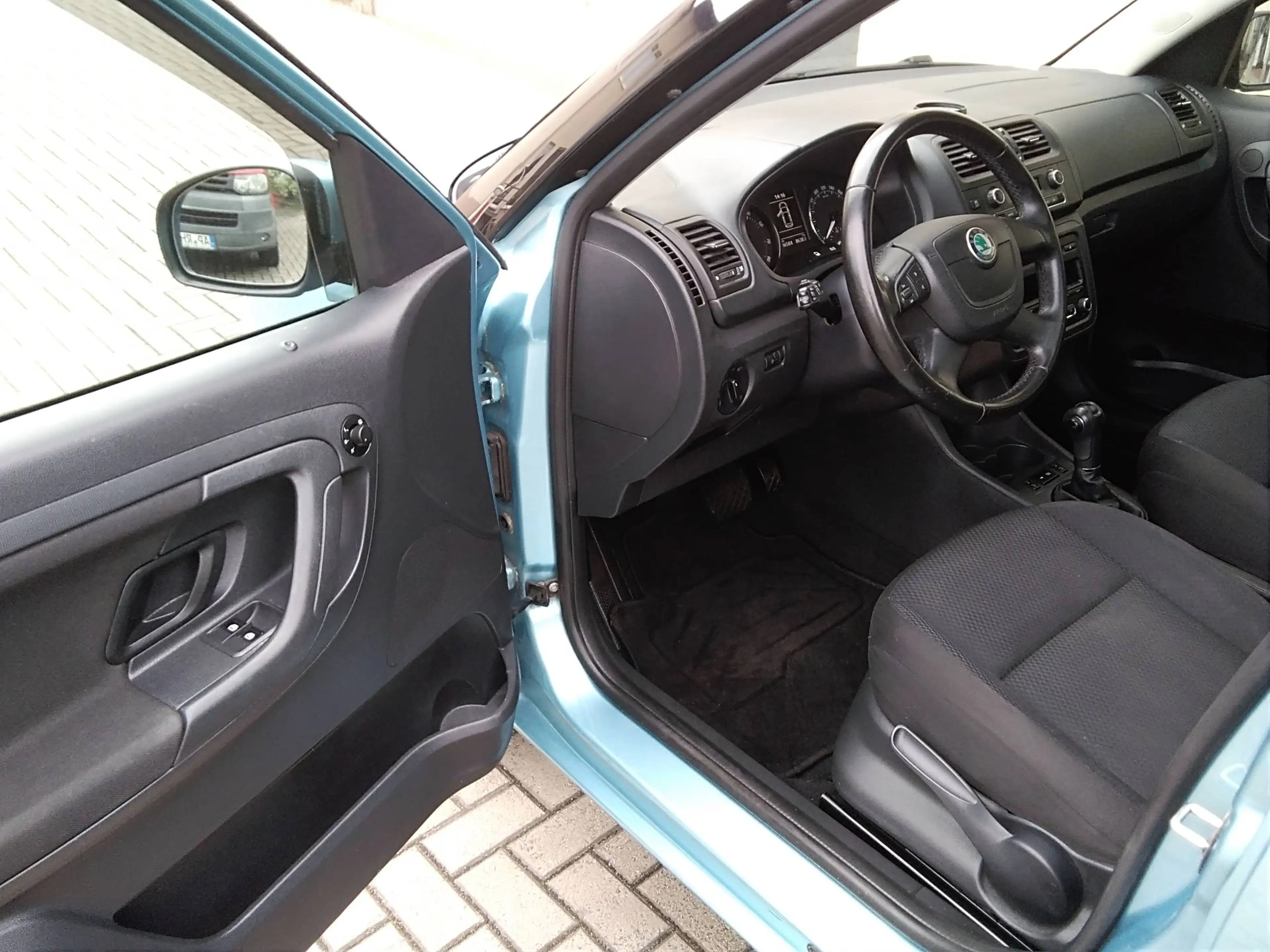 Skoda Roomster Elegance Plus Edition AUTOMATIK PD NSW SHZ GRA — photo 6