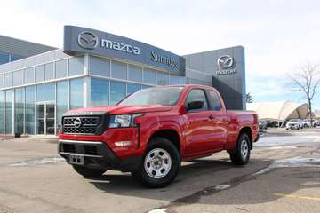 King Cab S Standard Bed 4x4 W / LANE KEEP ASSIST