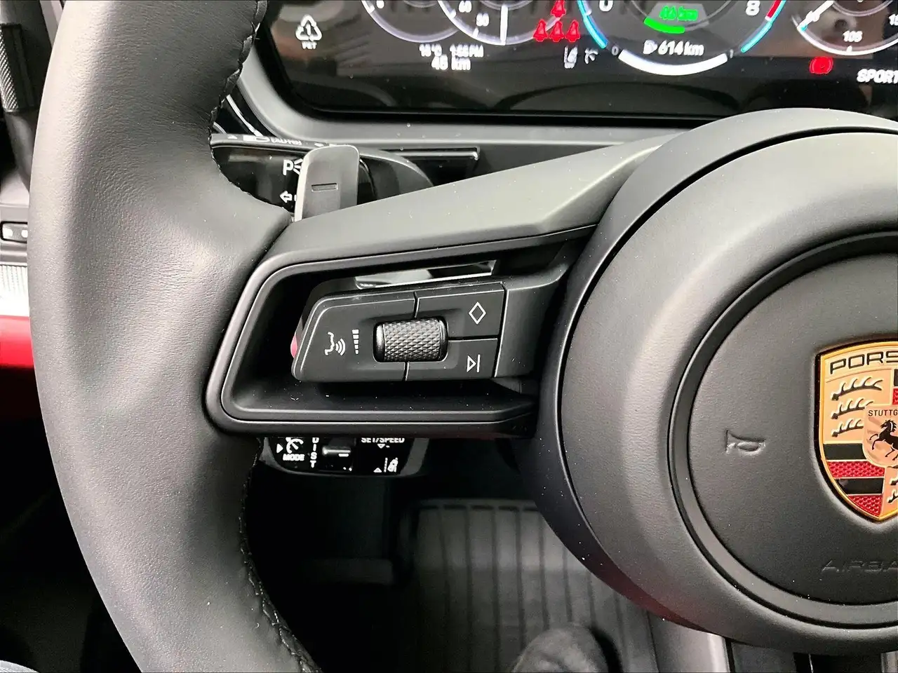 Porsche Cayenne снимка Porsche Cayenne
