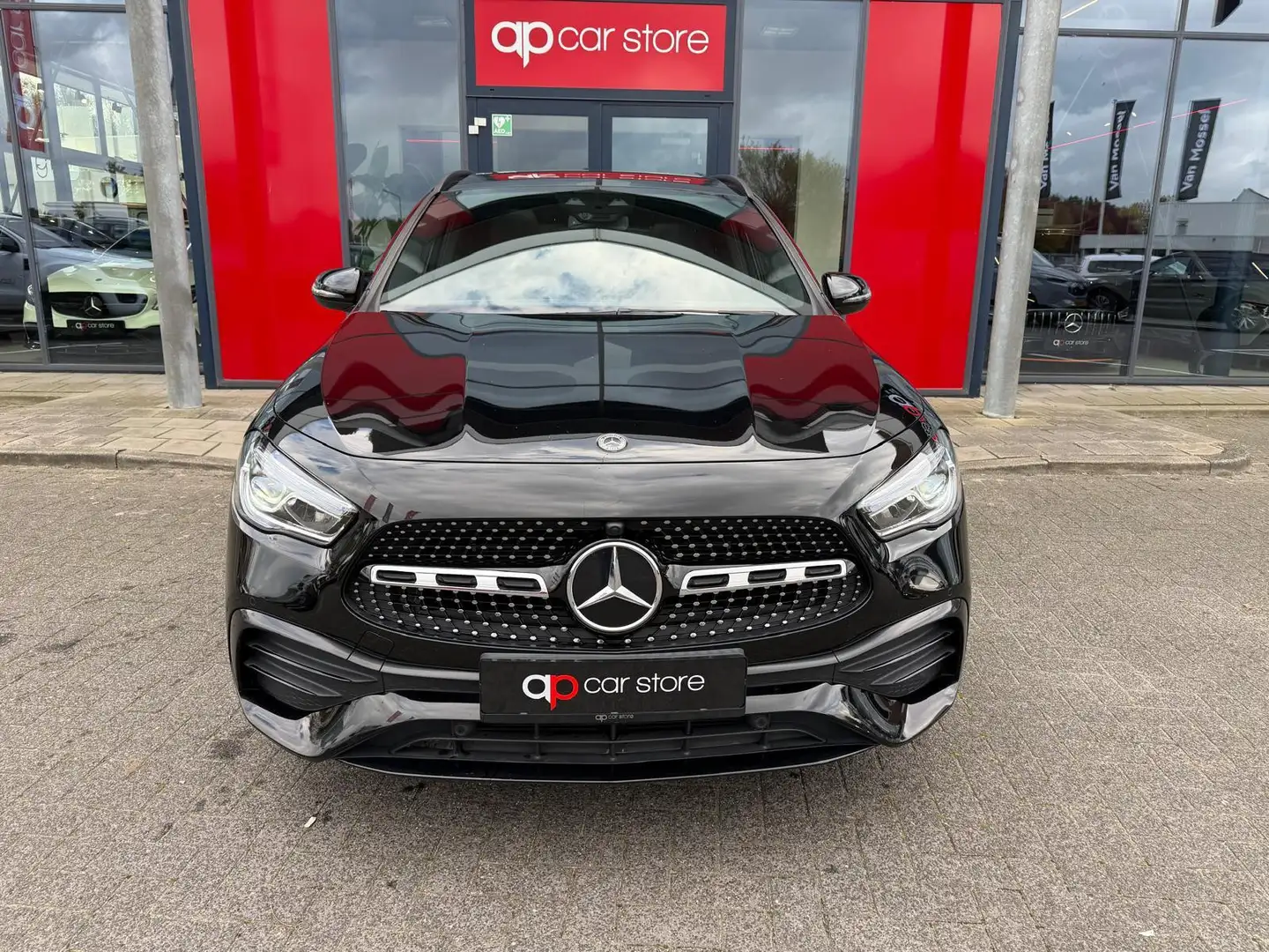 Mercedes-Benz GLA 250 e Business Solution AMG Limited/ Panorama Zwart - 2