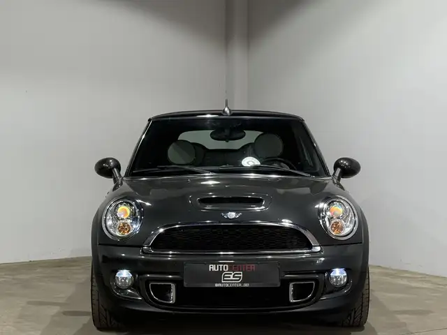 Mini Cooper view 3