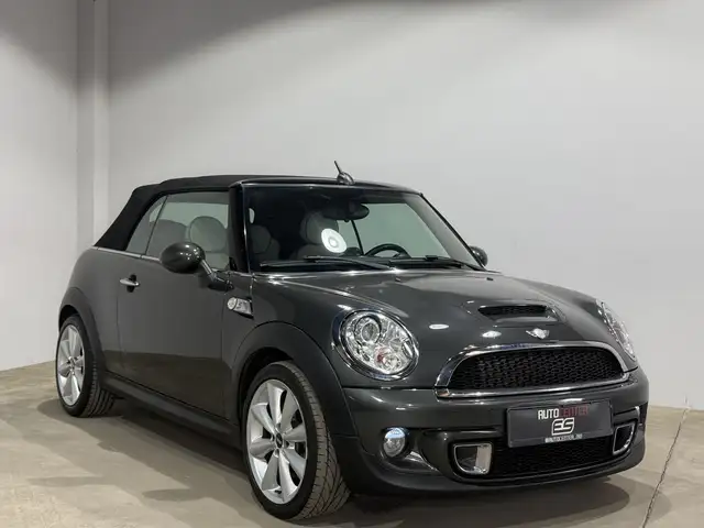 Mini Cooper view 5