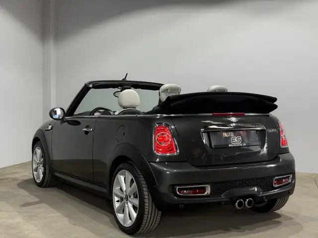 Mini Cooper view 7