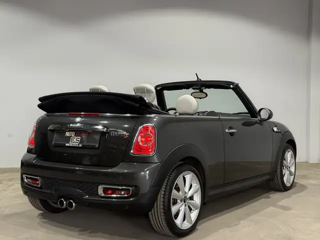 Mini Cooper view 9