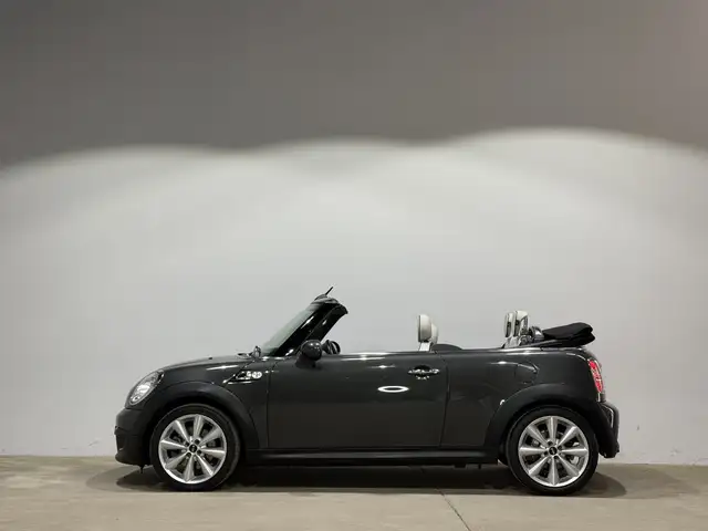 Mini Cooper view 14