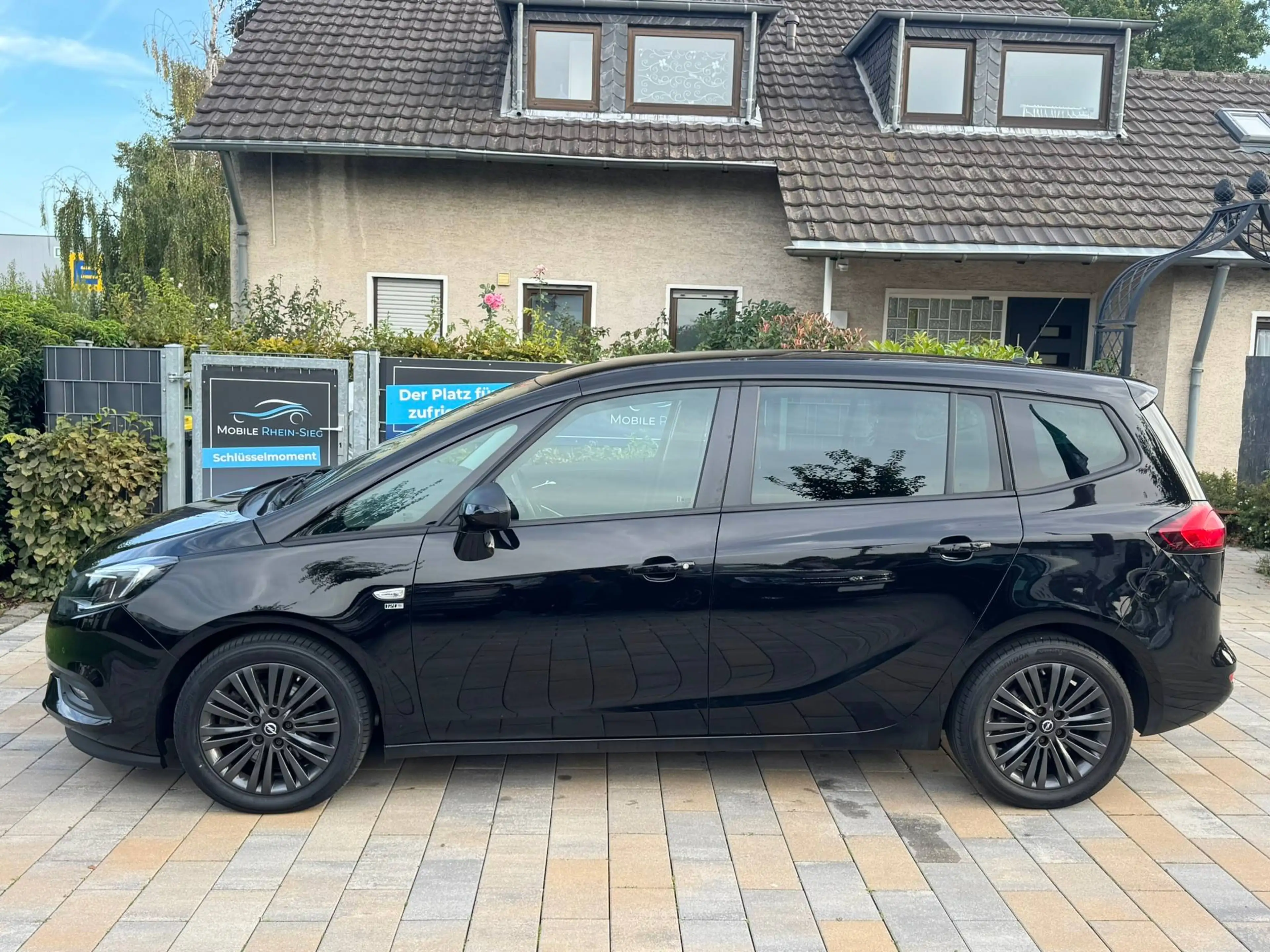 Opel Zafira Zafira C 120 Jahre *Automatik*AHK*PDC*2Hand* — photo 6