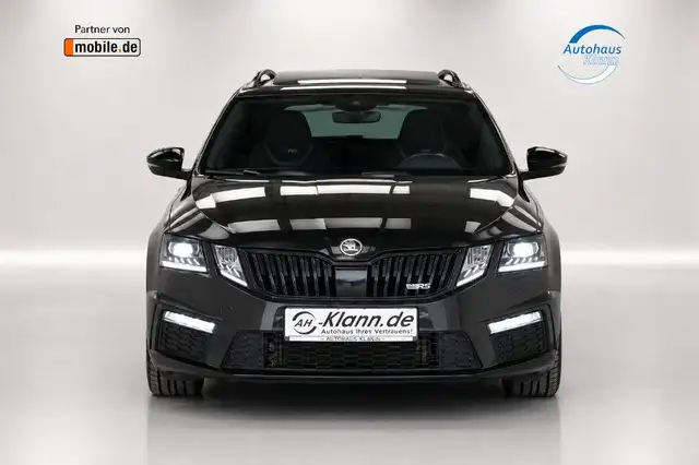 Skoda Octavia view 2