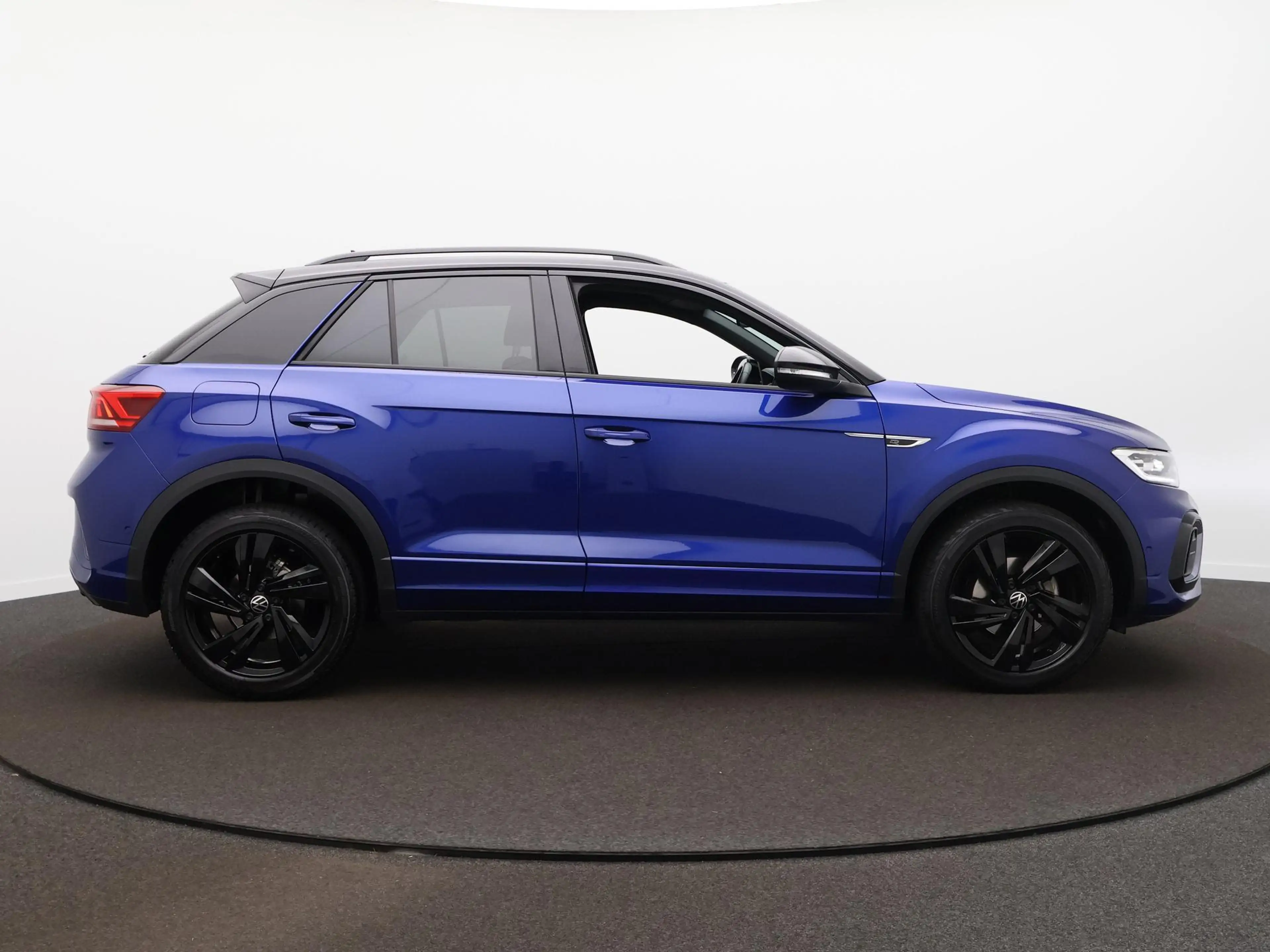 Volkswagen T-Roc 1.5 TSI R-Line 150PK Camera - 18 Inch - Apple Carp — photo 5