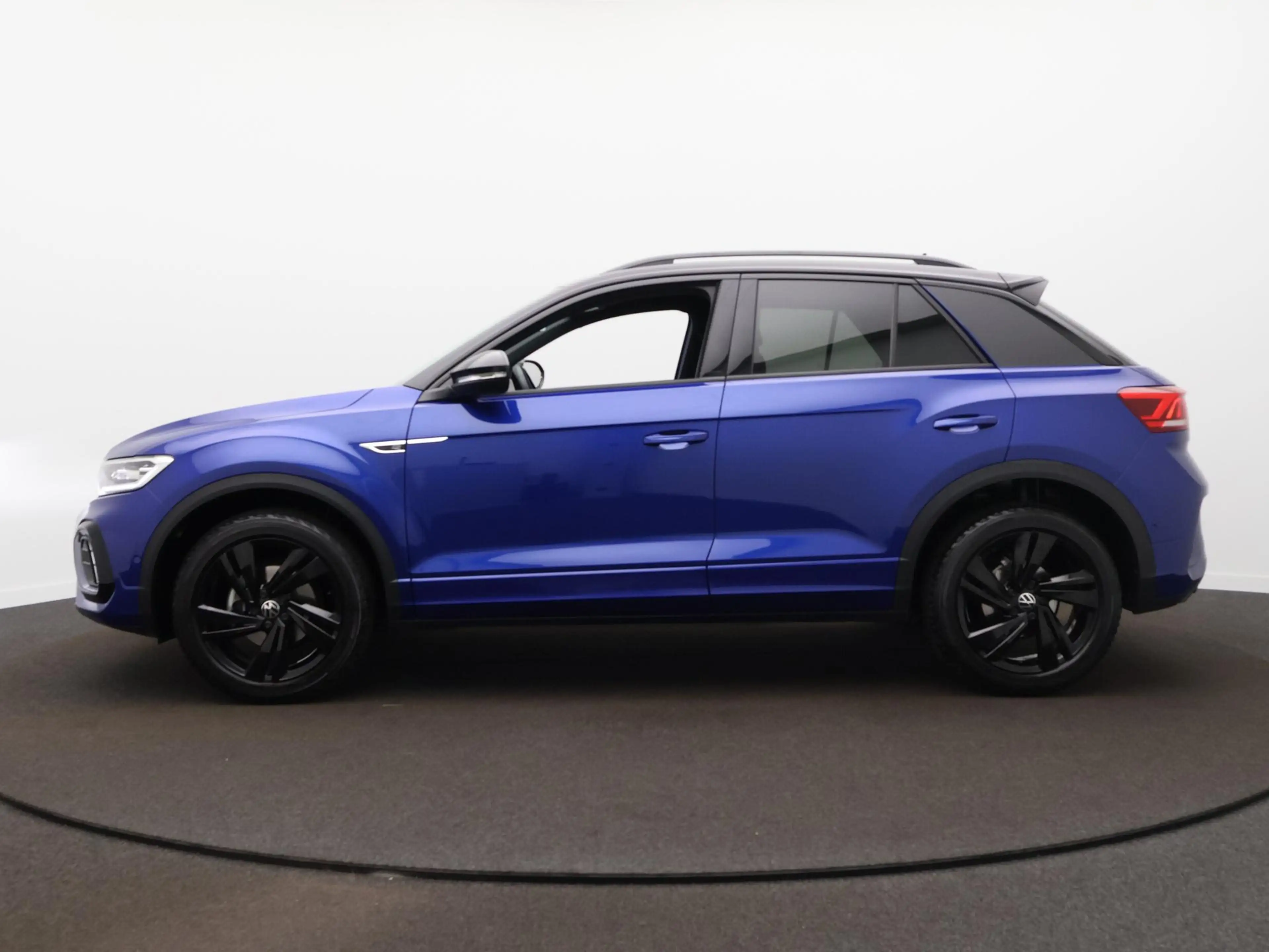 Volkswagen T-Roc 1.5 TSI R-Line 150PK Camera - 18 Inch - Apple Carp — photo 9