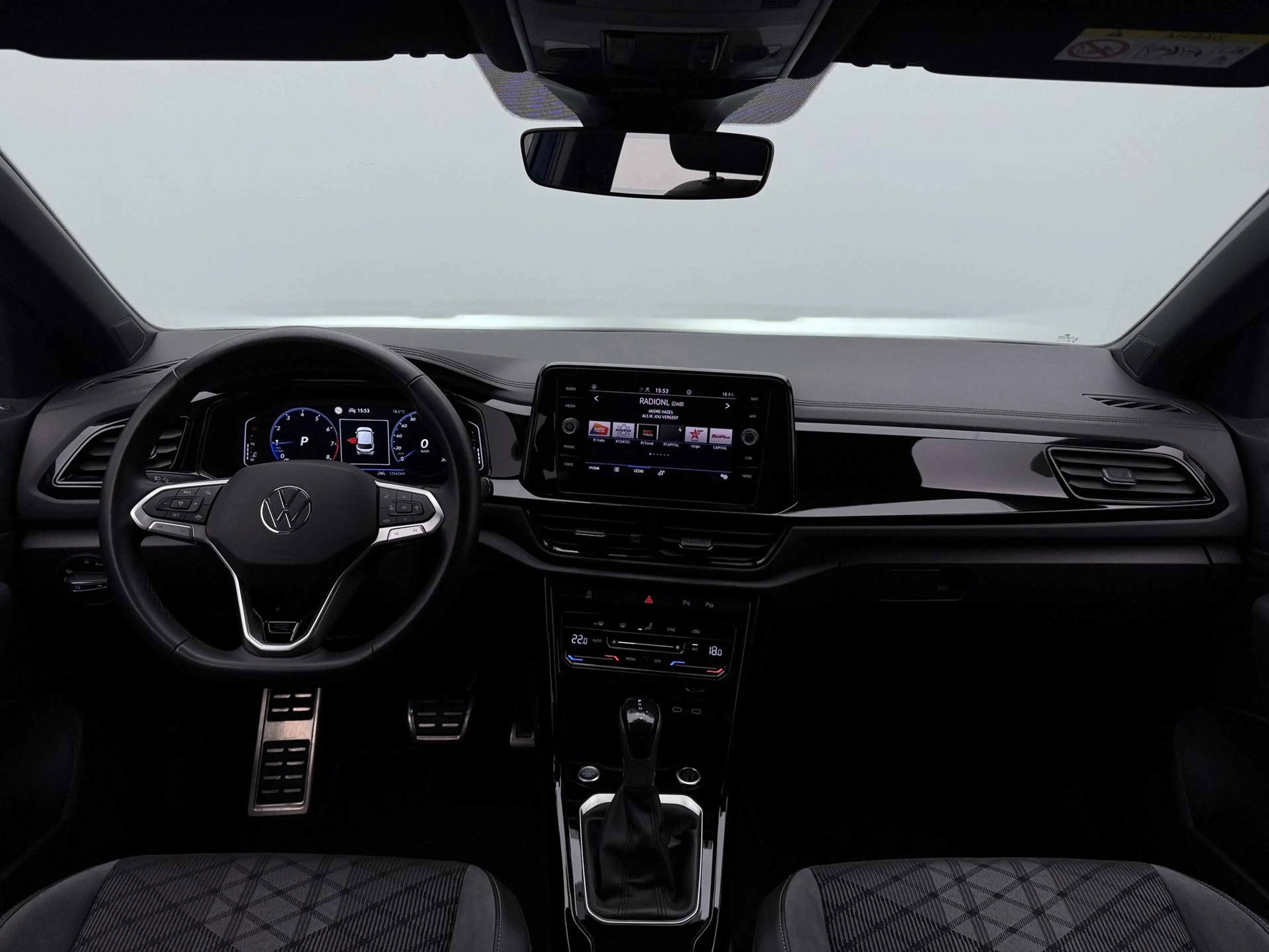 Volkswagen T-Roc 1.5 TSI R-Line 150PK Camera - 18 Inch - Apple Carp — photo 13
