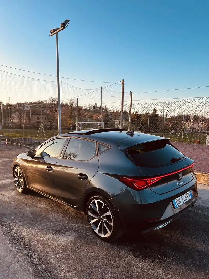 SEAT Leon 2.0 tdi FR 150cv dsg - 1