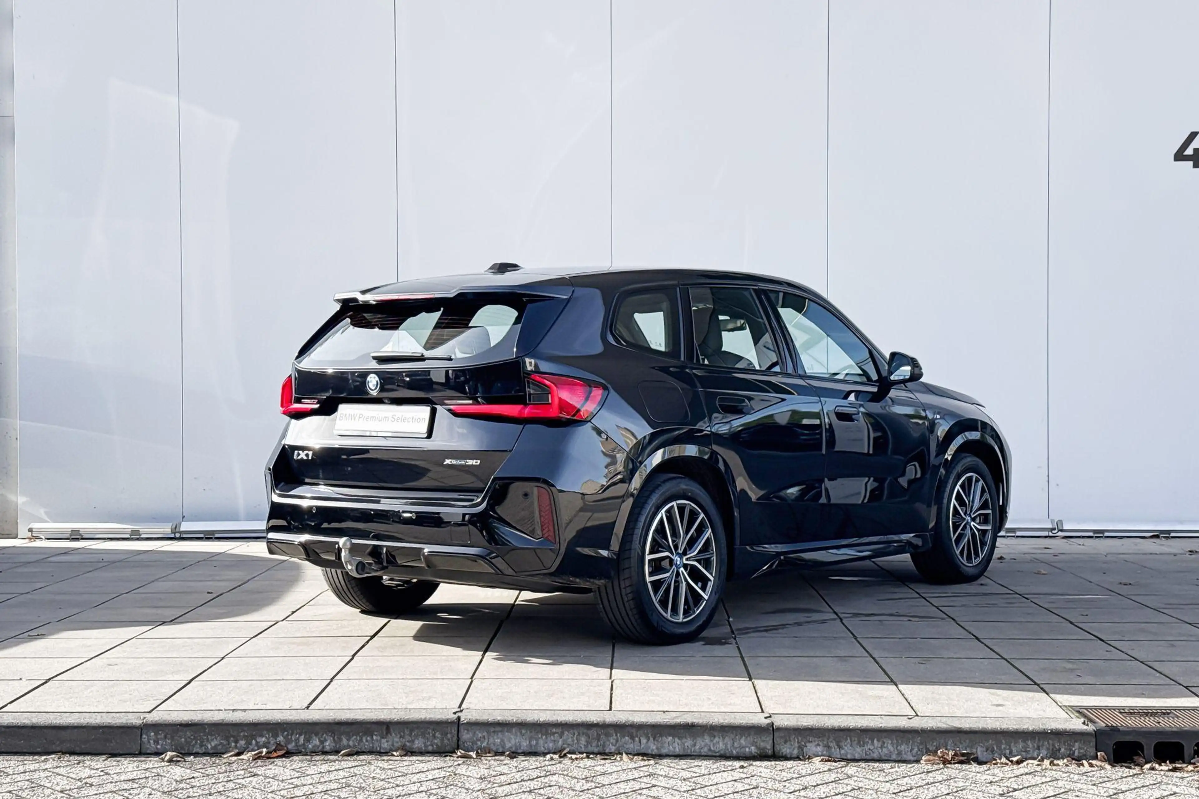 BMW iX1 xDrive30 M-Sport / Harman Kardon / Head-Up / Drivi — photo 4