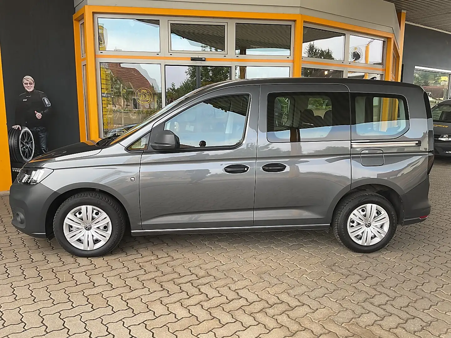 Volkswagen Caddy Kombi 2,0 TDI**NAVI*PDC** Grau - 2