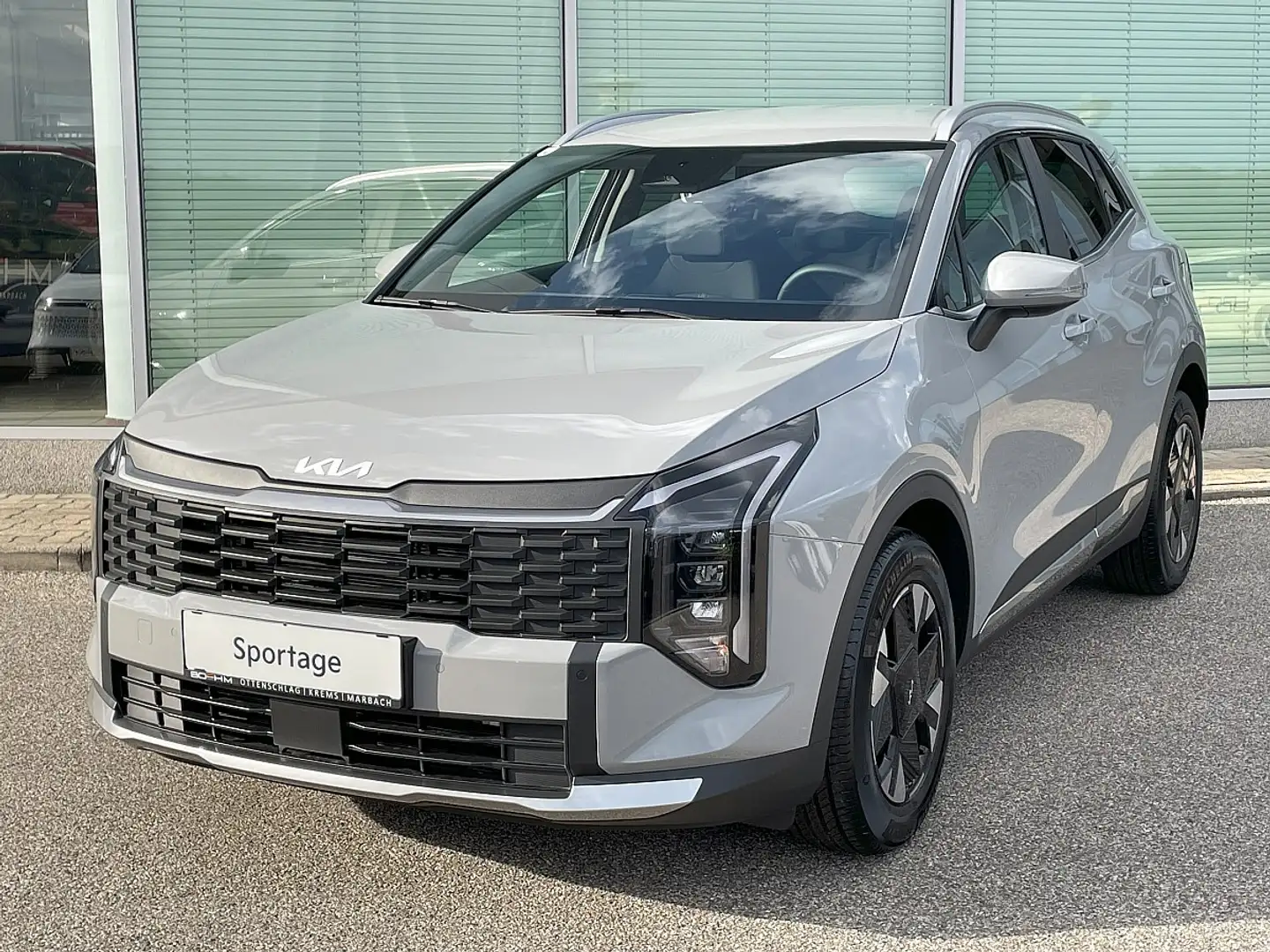 Kia Sportage Silber 1,6 TGDI Facelift Modell 2026 Grijs - 1