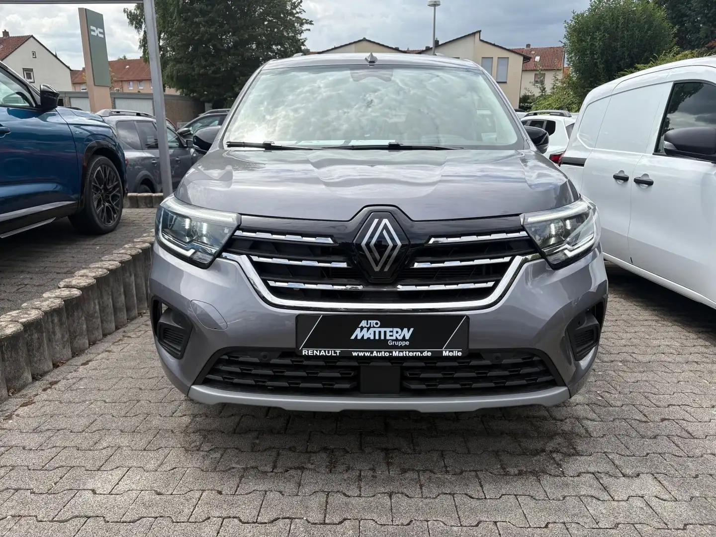 Renault Kangoo III Techno TCe 130 EDC Grau - 2
