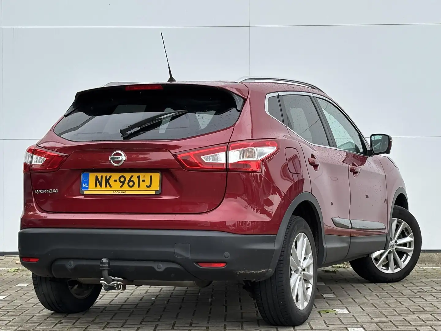 Nissan Qashqai 1.2 Business Edition / Trekhaak / Pan. Dak / Voorr Rouge - 2