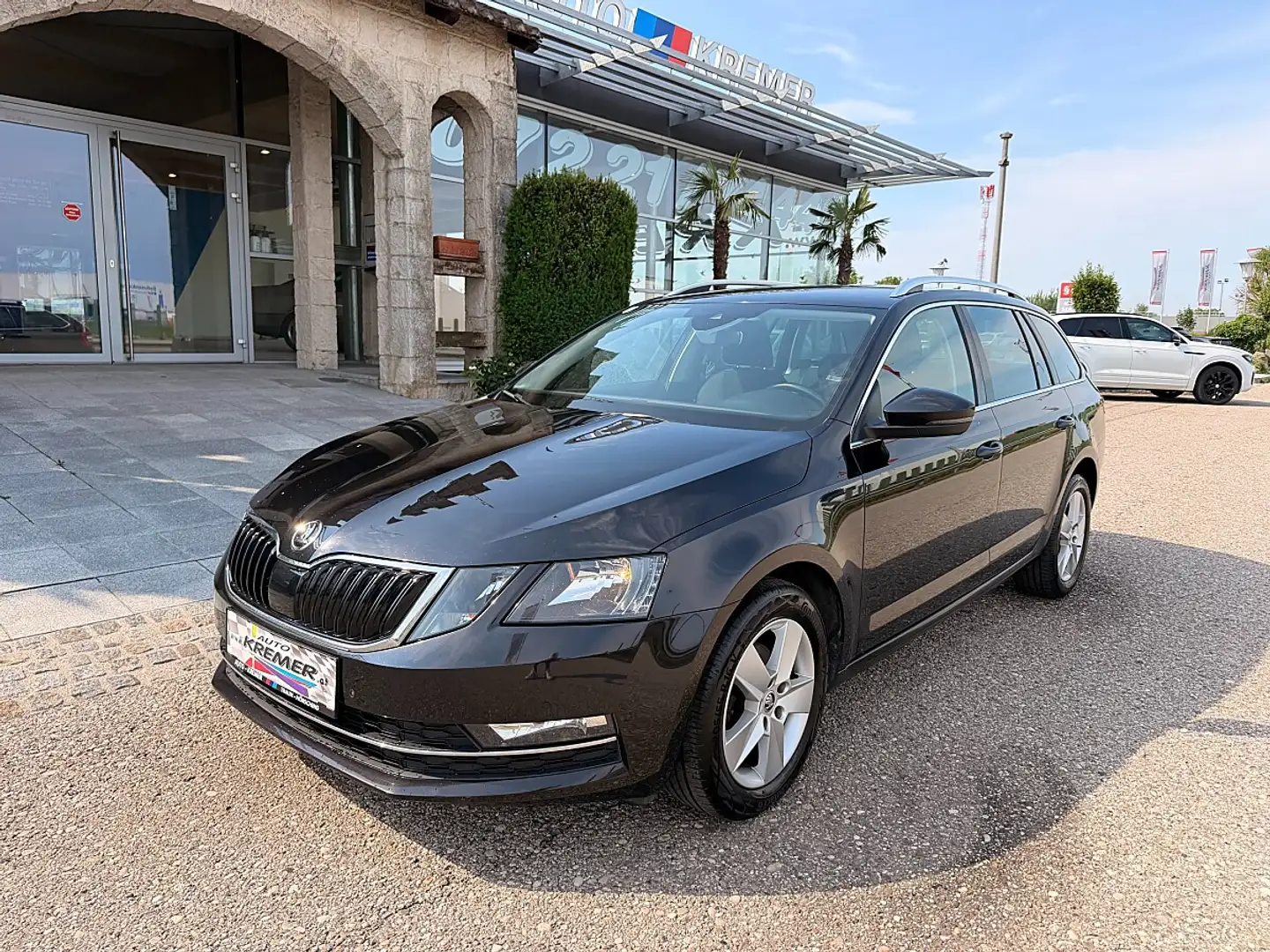 Skoda Octavia Combi 1,6 TDI Style Limited DSG/ACC/SHA/AHK/TWA... Schwarz - 2