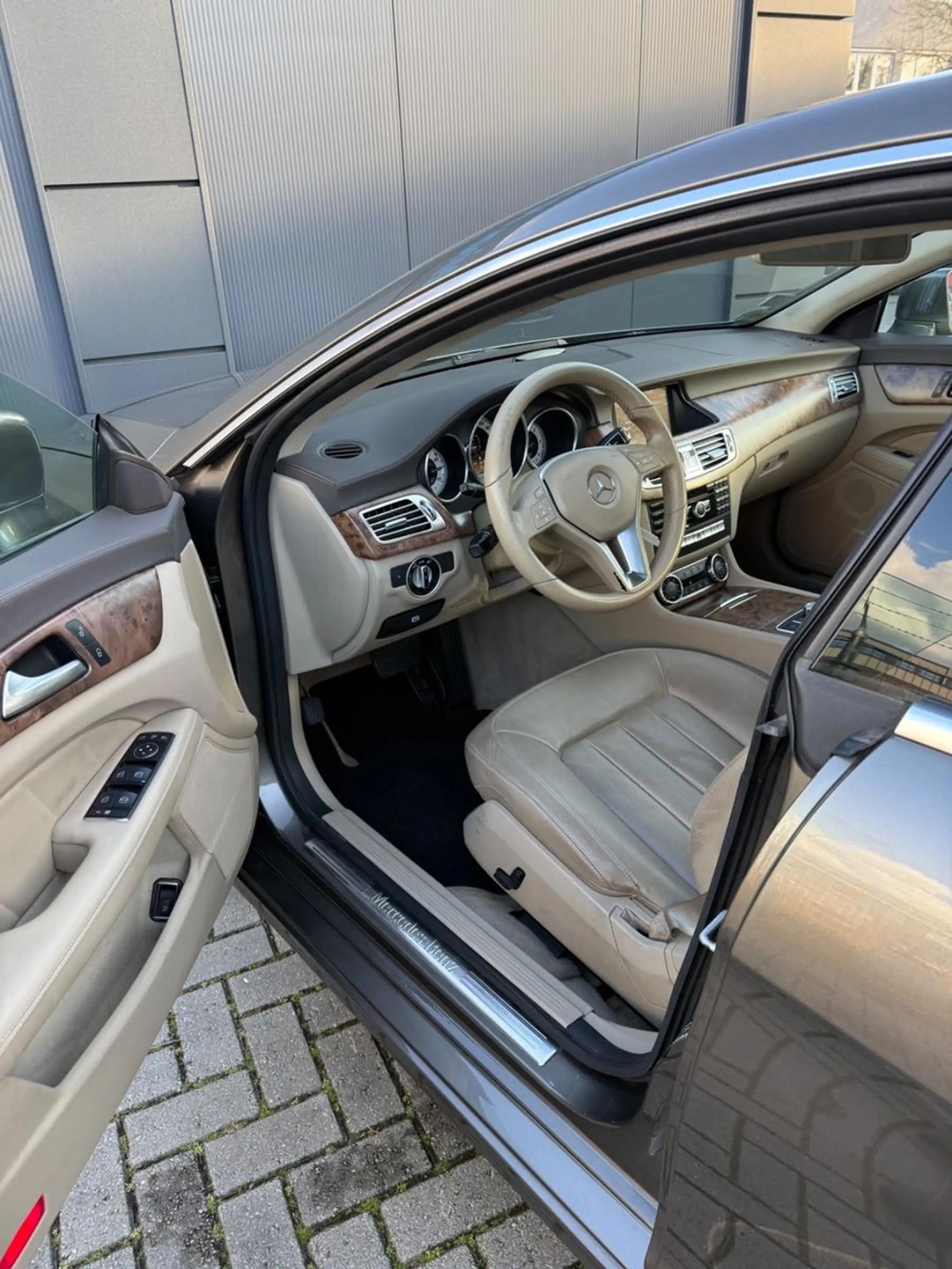 Mercedes-Benz CLS 350 CDI BLUEEFFICIENCY *Automatik — photo 10