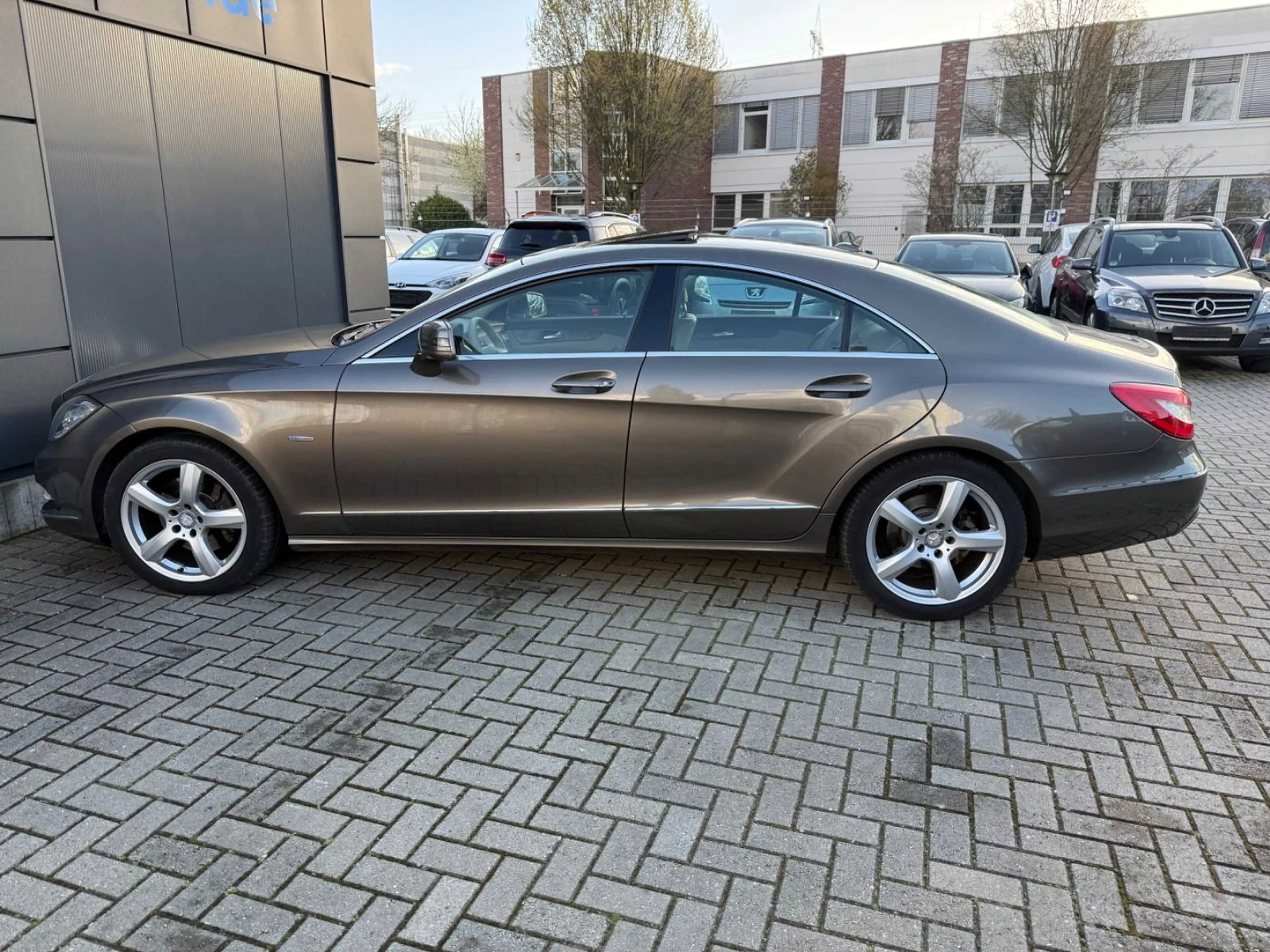 Mercedes-Benz CLS 350 CDI BLUEEFFICIENCY *Automatik — photo 5