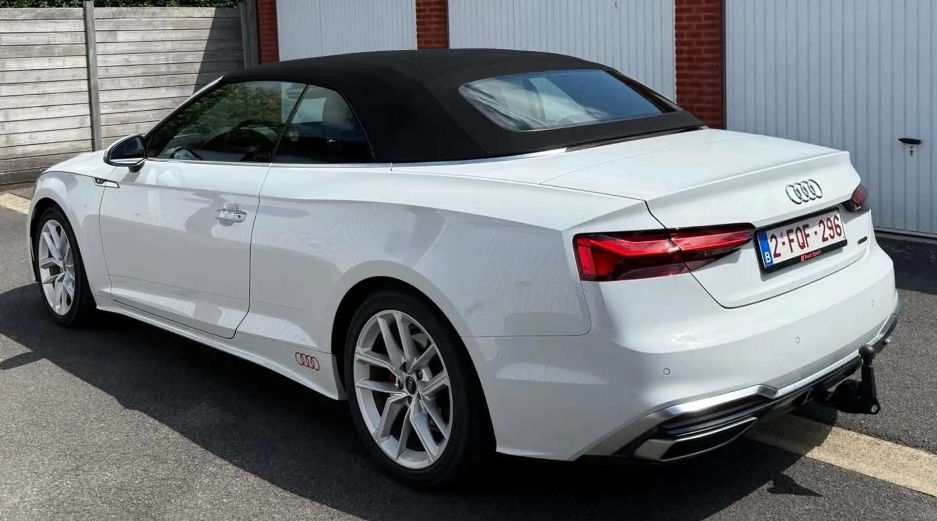 Audi A5 Cabrio 40 TFSI quattro S tronic S line Blanc - 2