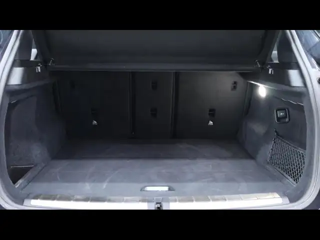 BMW X1 view 7