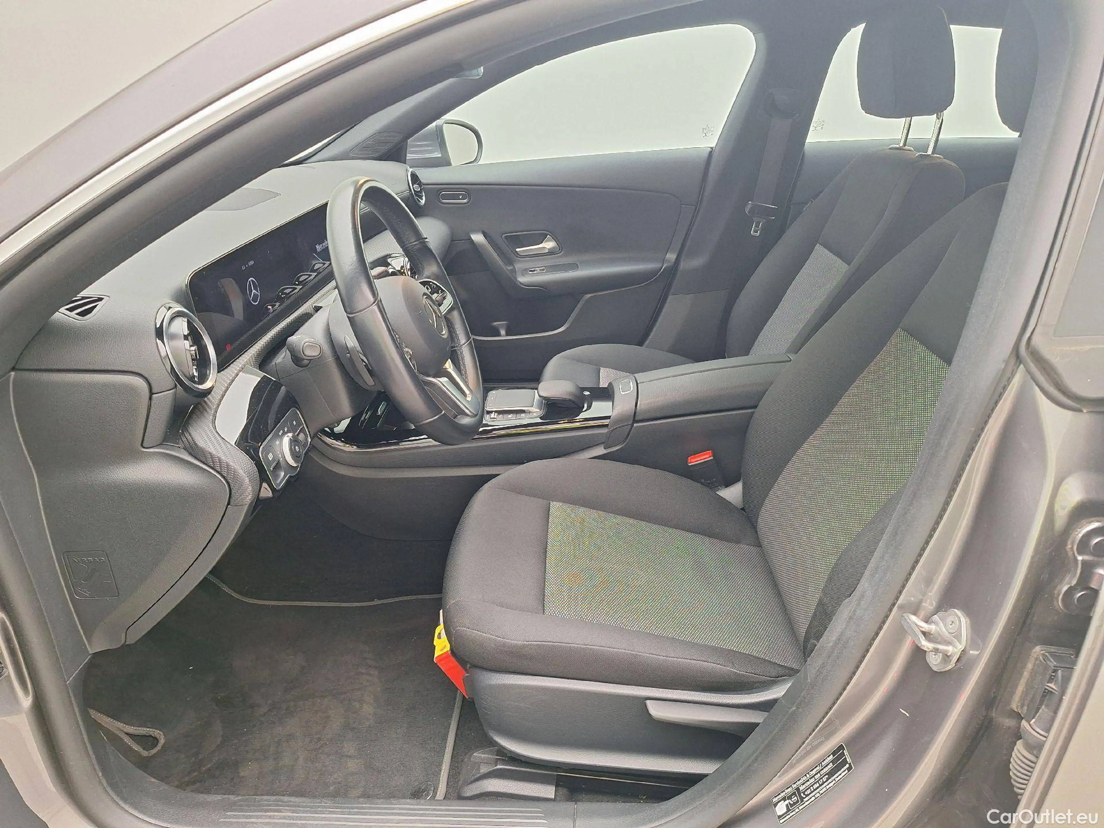 Mercedes-Benz CLA 200 CLA-Class SB '19 — photo 7