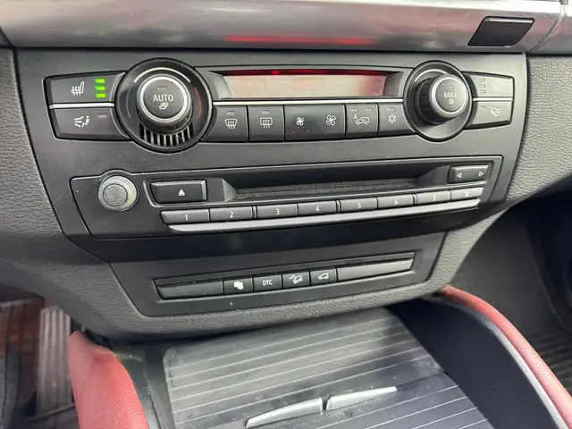 BMW X6 view 23