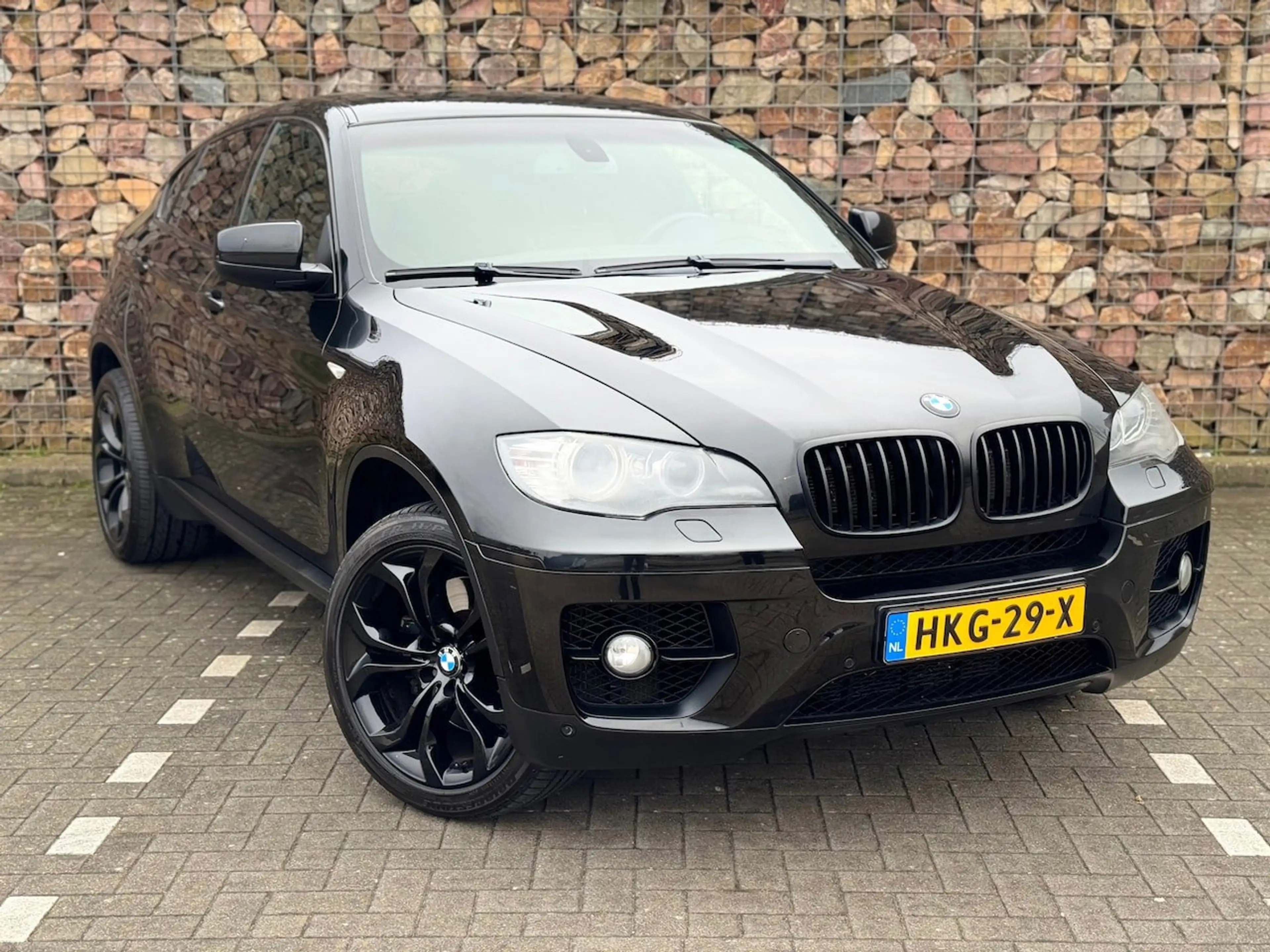 BMW X6 XDrive50i High Executive — photo 3