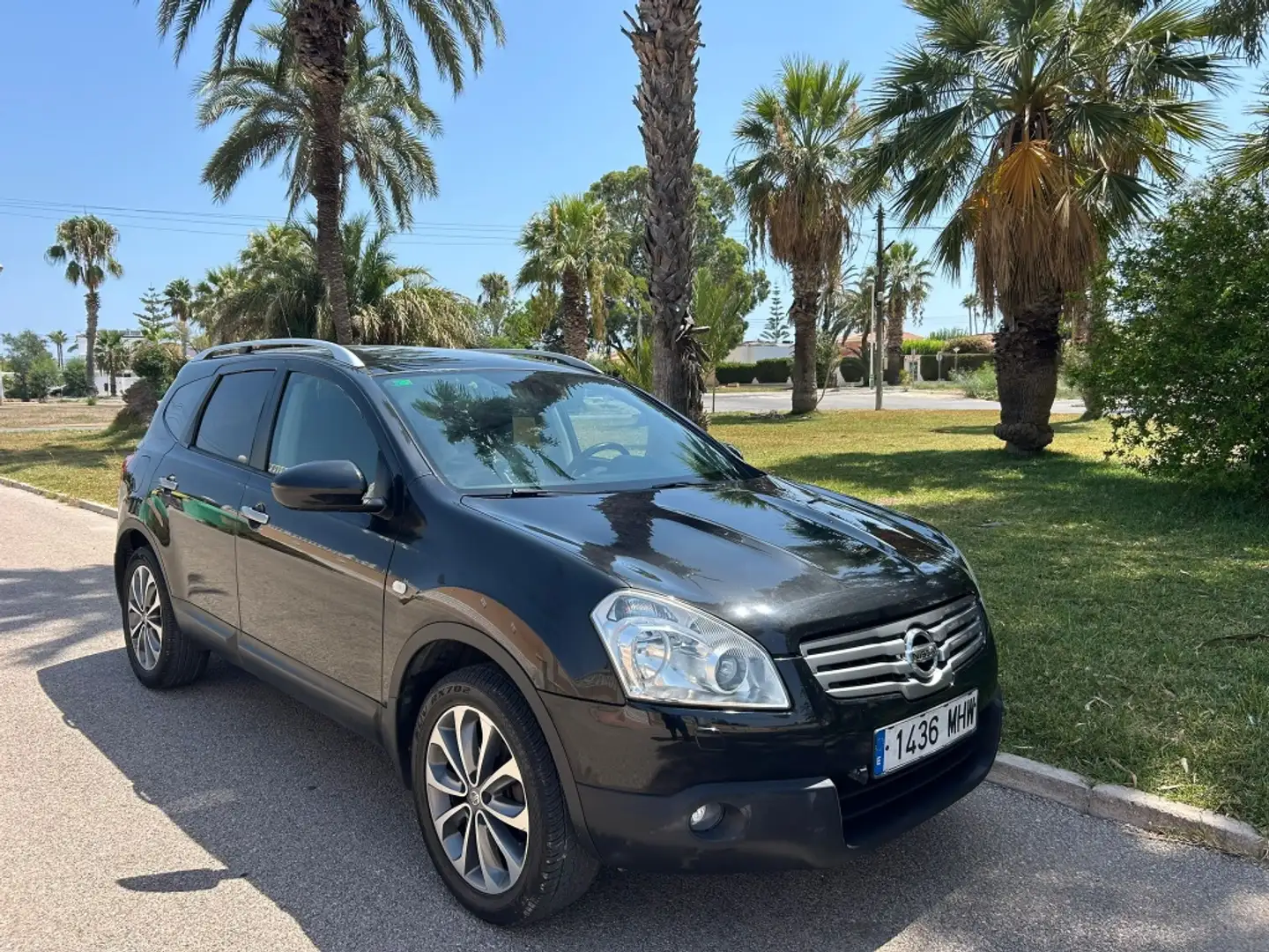 Nissan Qashqai Q+2 2.0dCi Tekna Premium 4x2 18´´ Black - 1