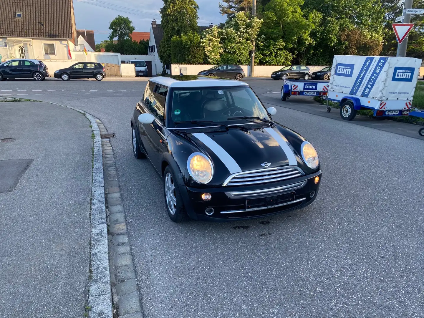 MINI One Cooper Schwarz - 2