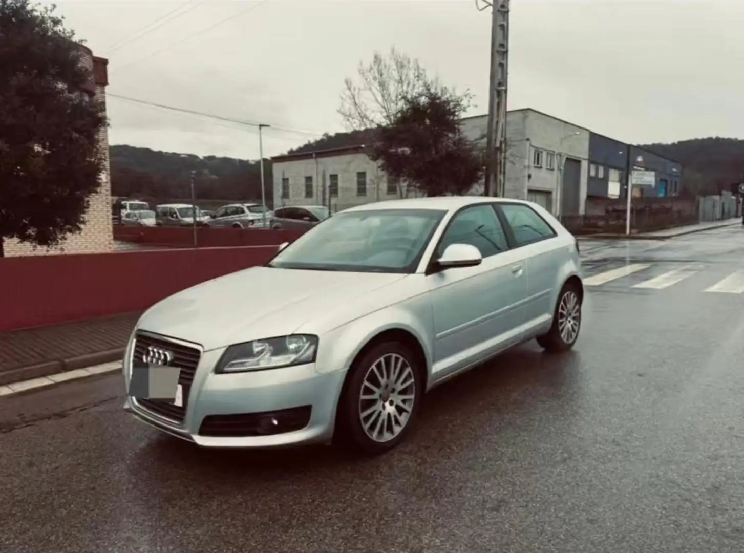 Audi A3 2.0TDI Ambiente quattro 170 DPF Gris - 2