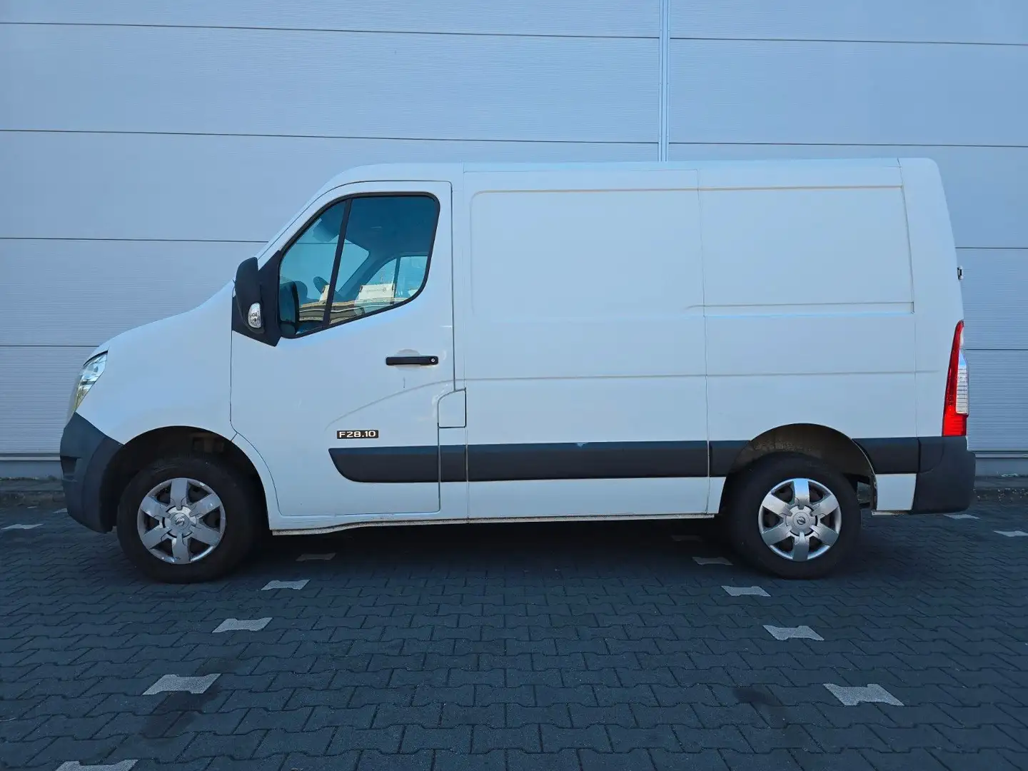 Nissan NV400 Kastenwagen L1H1 2,8t PRO Weiß - 1