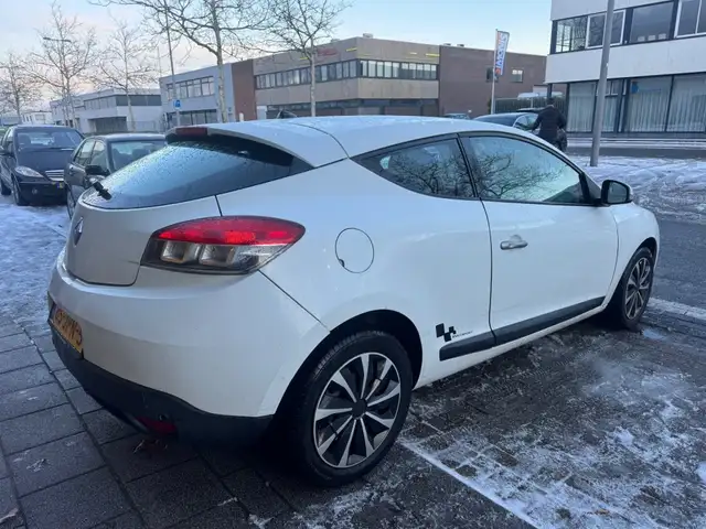 Renault Megane view 8