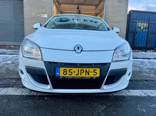 Renault Megane view 4