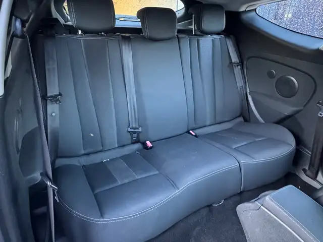 Renault Megane view 12