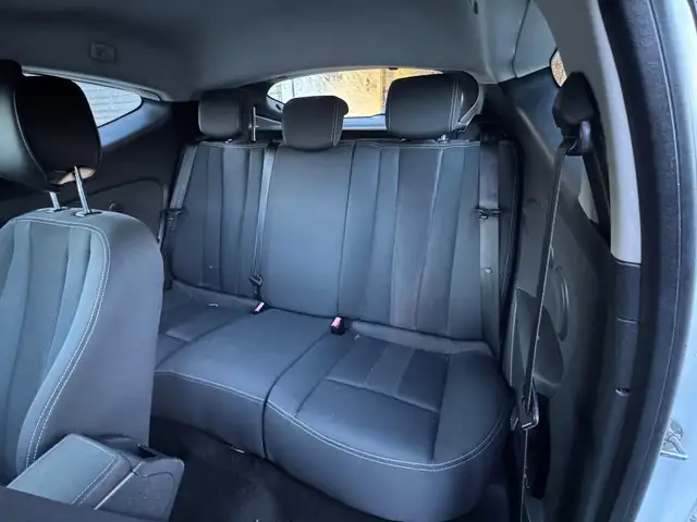 Renault Megane view 13