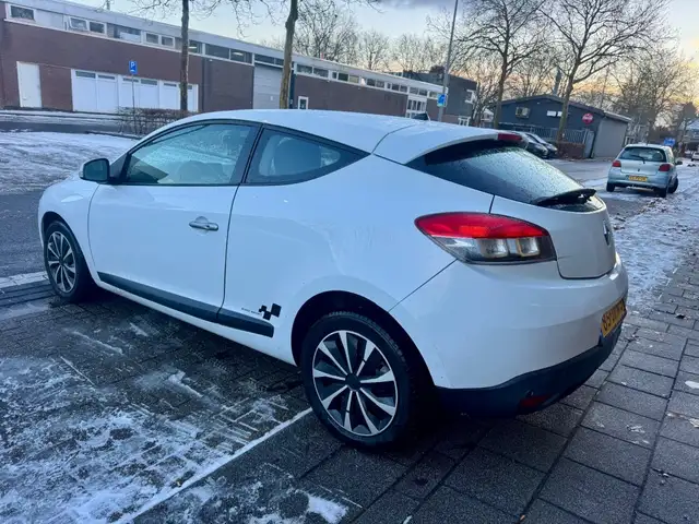 Renault Megane view 6