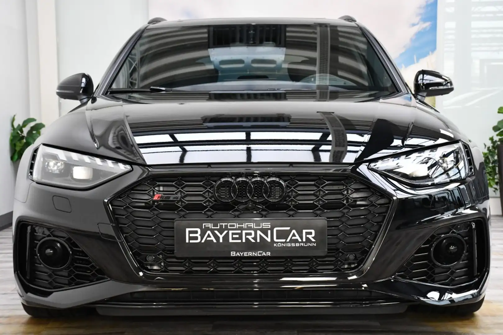 Audi RS4 RS Competition+ ACC B&O AHK Panorama HeadUp Black - 2