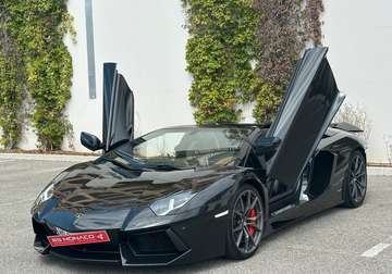 roadster 6.5 v12 lp 700-4