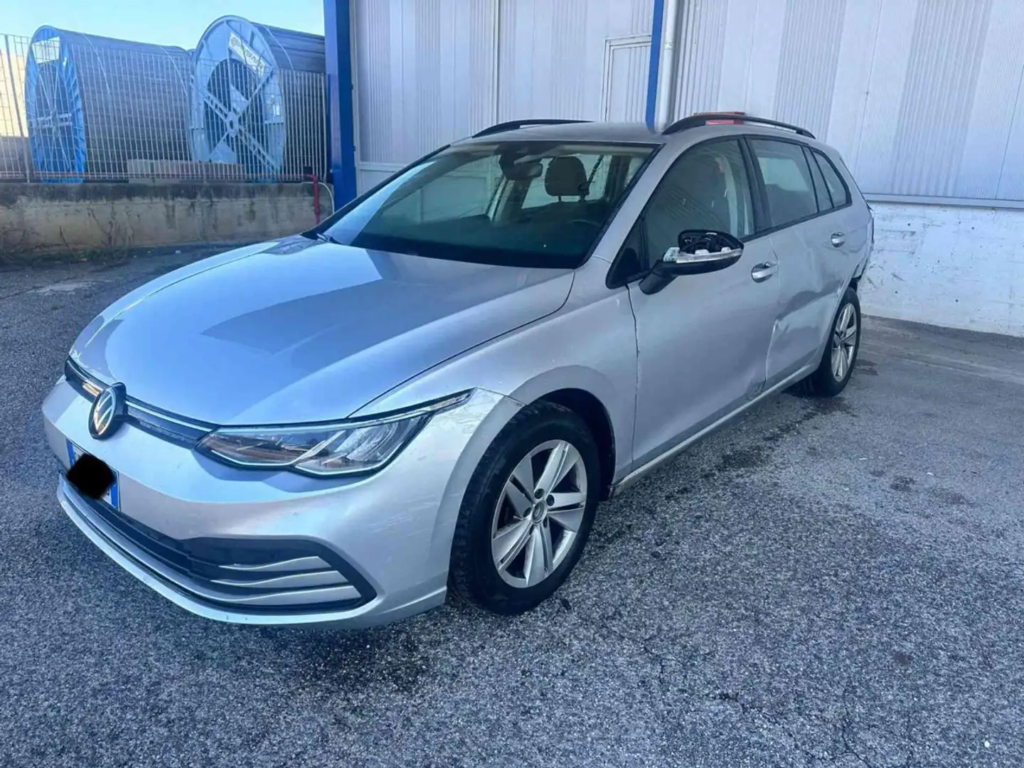 Volkswagen Golf Variant 2.0 TDI SCR Style sinistrata marciante Argento - 2