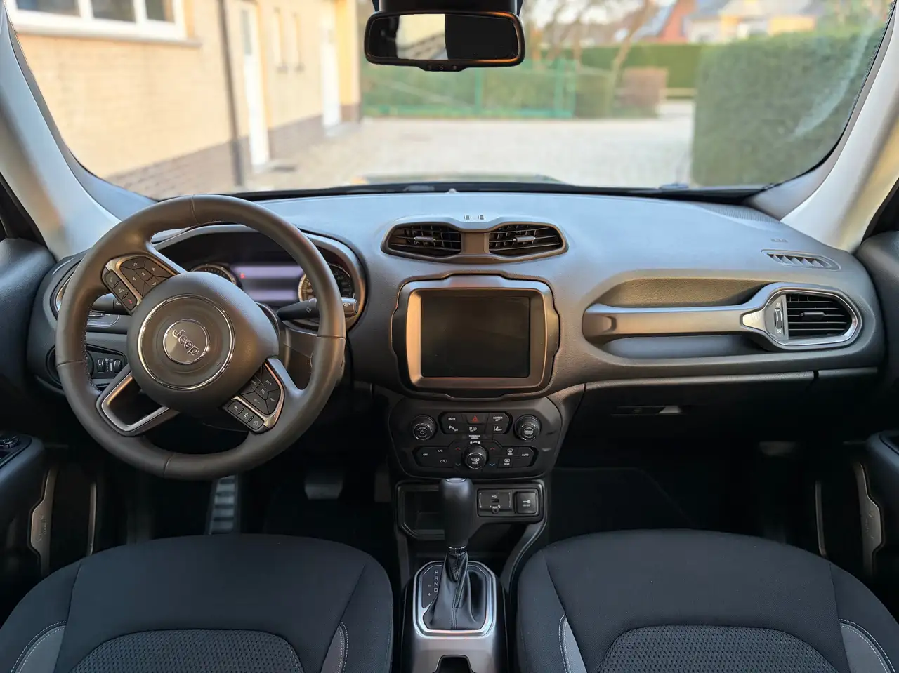 Jeep Renegade PHEV 1.3 T4 AWD Limited Torc ### 21000 km ### 14