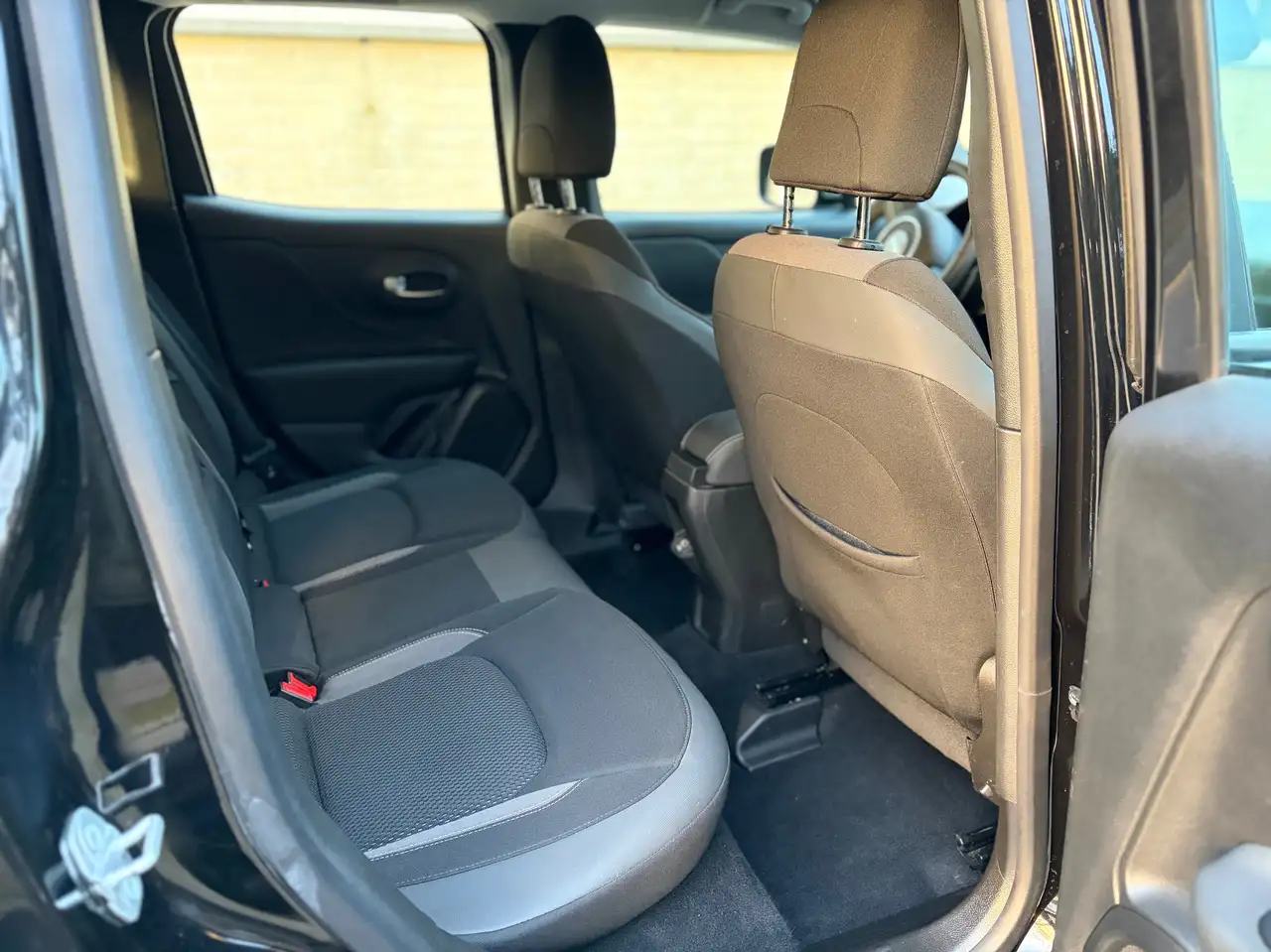 Jeep Renegade PHEV 1.3 T4 AWD Limited Torc ### 21000 km ### 17