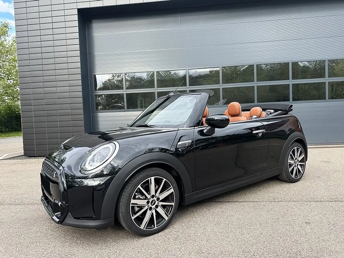 MINI Cooper S Cabrio Leder Braun/Sportsitze/Navi/Sitzheizung/1.Hand Schwarz - 1