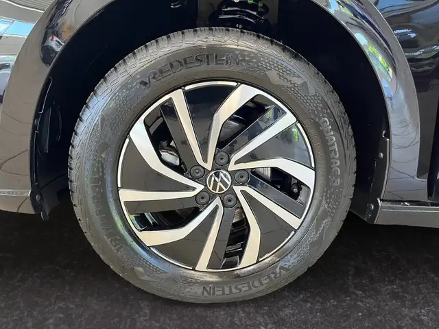 Volkswagen Polo view 15