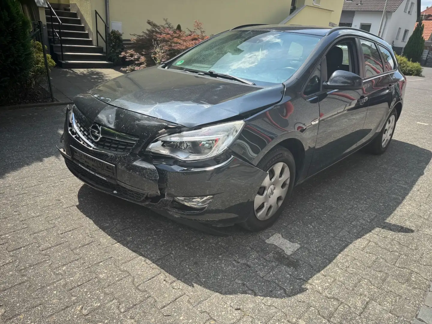 Opel Astra J Sports Tourer Edition Zwart - 1