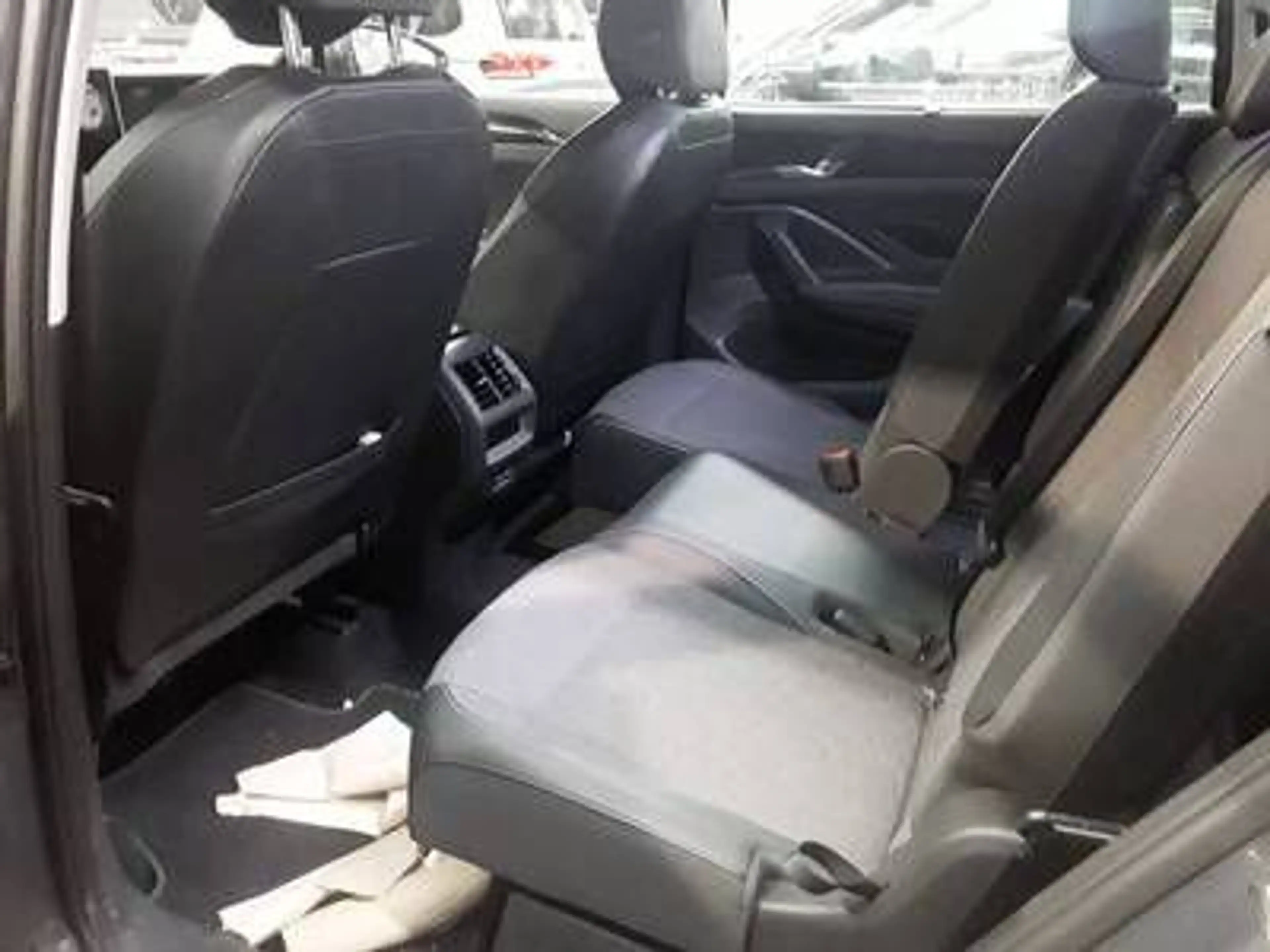 Volkswagen Tayron Life 1,5 l eTSI OPF 110 kW (150 PS) 7-Gang-Dopp... — photo 4