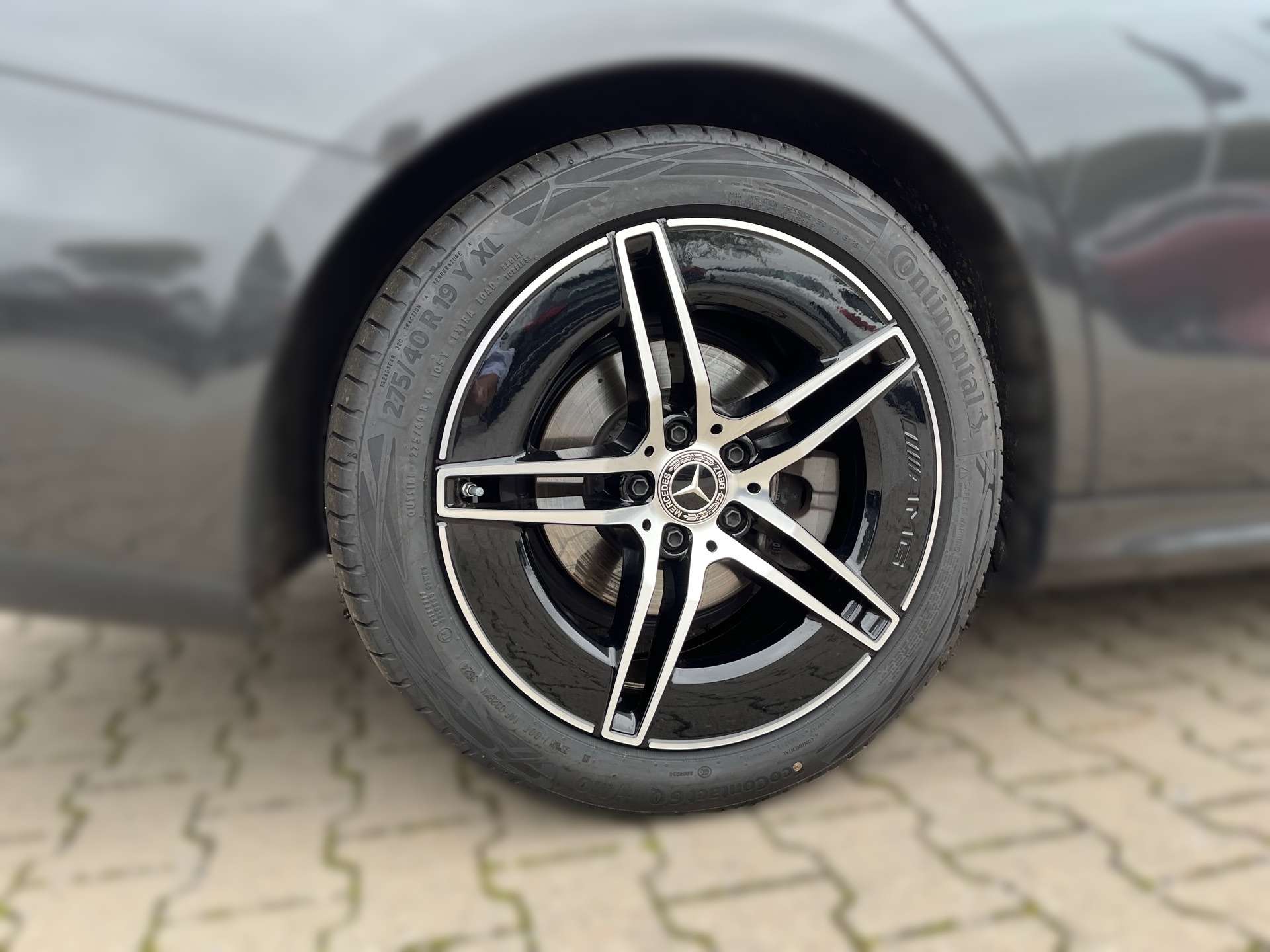 Mercedes-Benz E 220